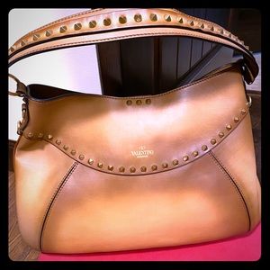 Valentino buffed calfskin medium studs hobo camel